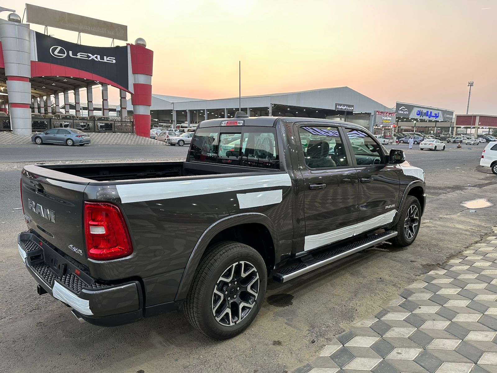 RAM 1500 Laramie Sport